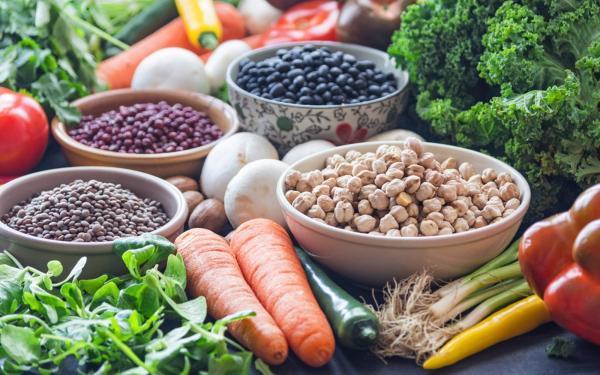 از کلسیم گیاهی غافل نشویم، در سنین زیر 50 سال نیاز به خوردن قرص کلسیم نیست