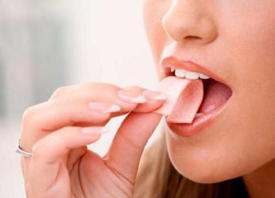 از فواید جویدن آدامس چه می دانید؟