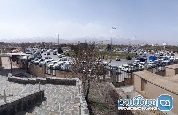 شروع عملیات حذف آسفالت از عرصه هگمتانه آغاز عملیات حذف آسفالت از عرصه هگمتانه